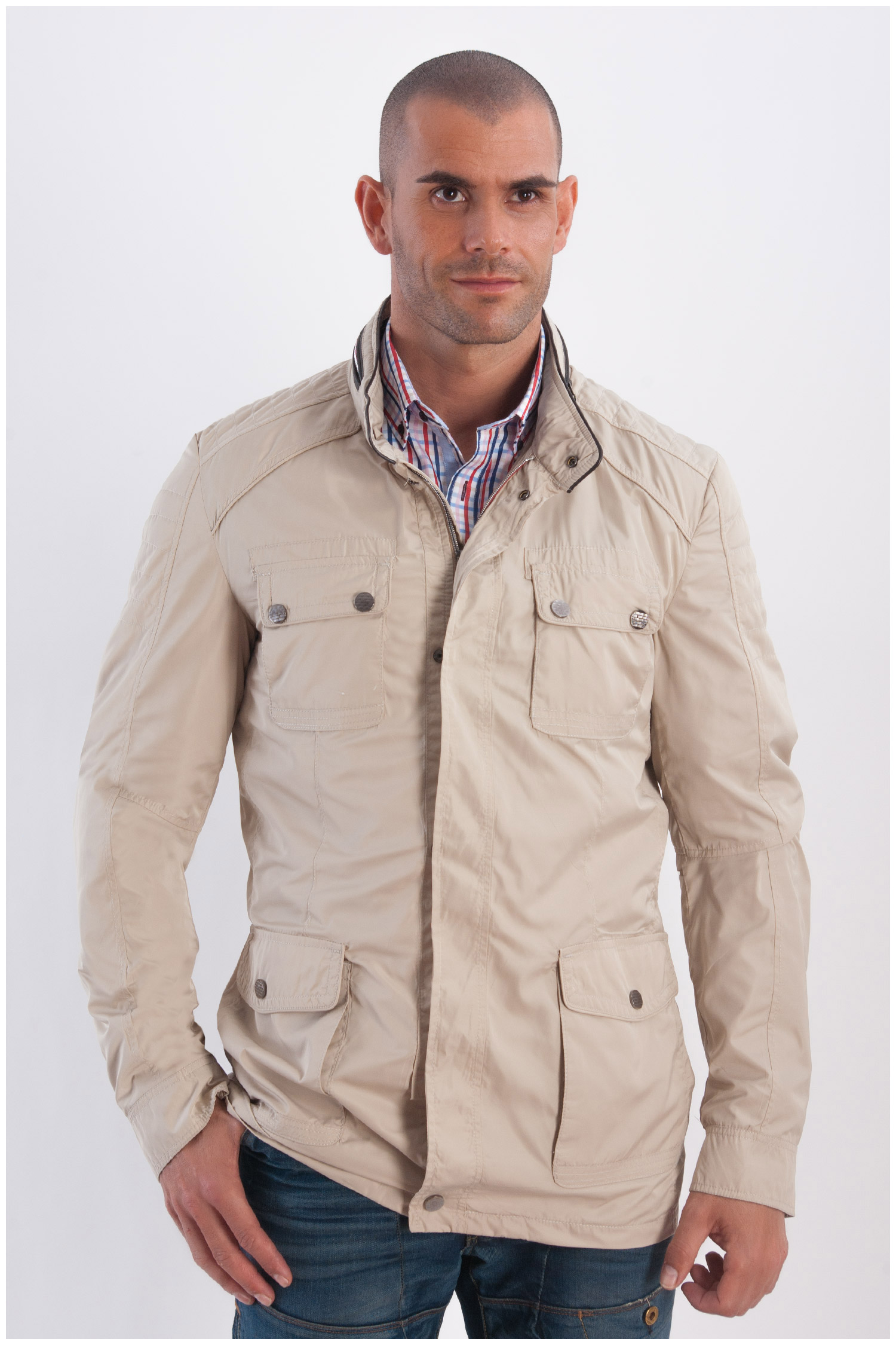 Abrigo, Parkas y Chalecos Finos, 107896, ARENA | Zoom