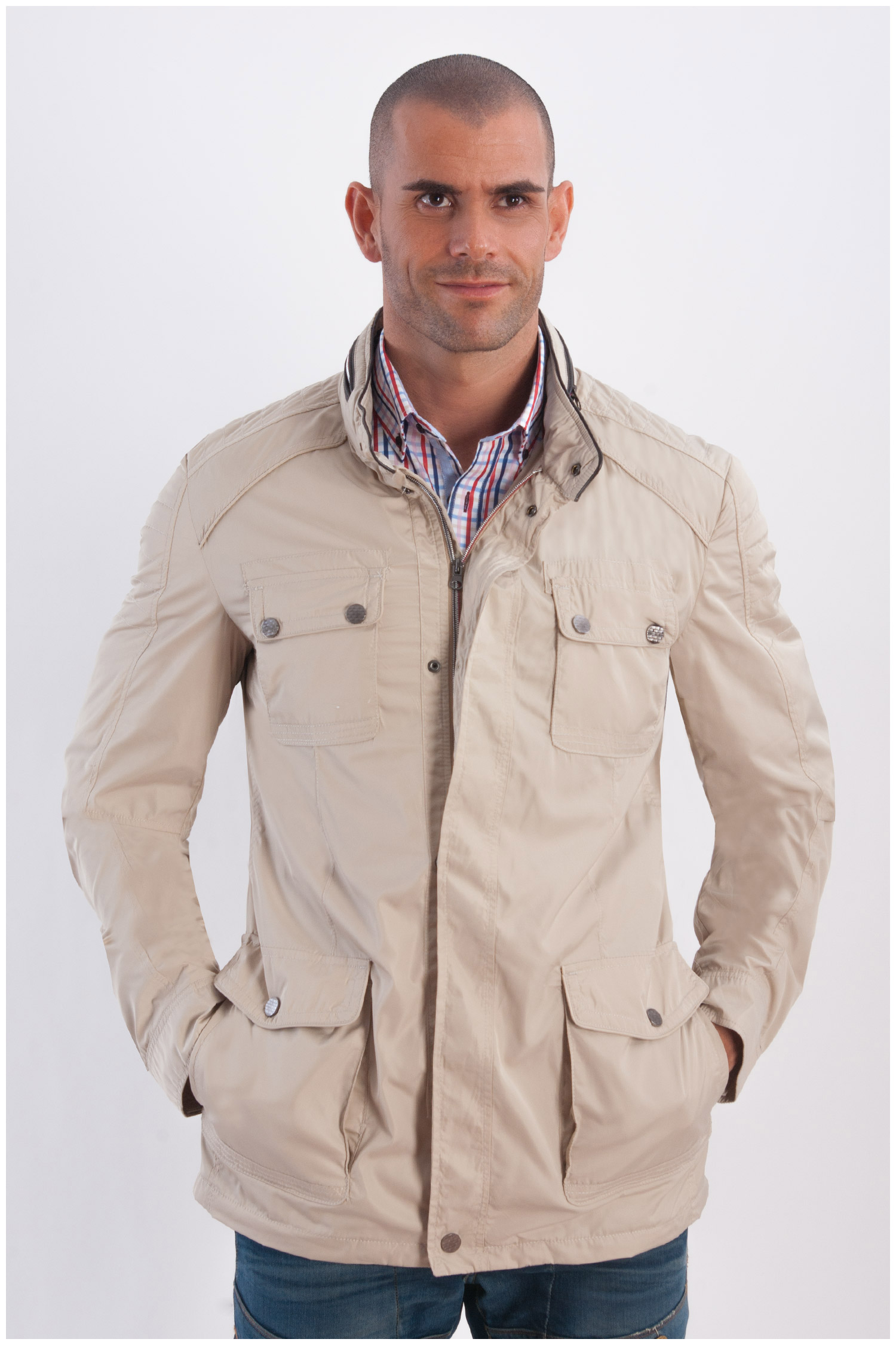 Abrigo, Parkas y Chalecos Finos, 107896, ARENA | Zoom